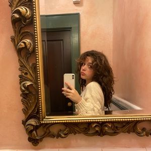 Meet your Posher, Mari